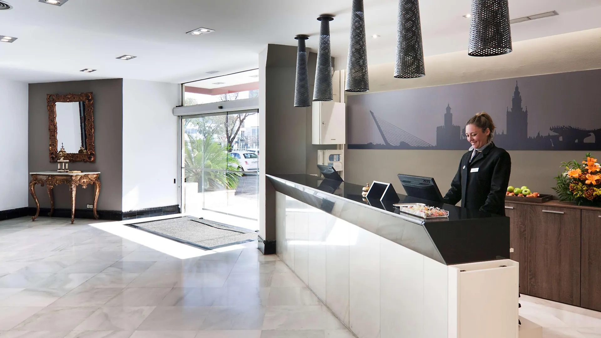 *** Hotel Catalonia Hispalis Sevilla Spanien
